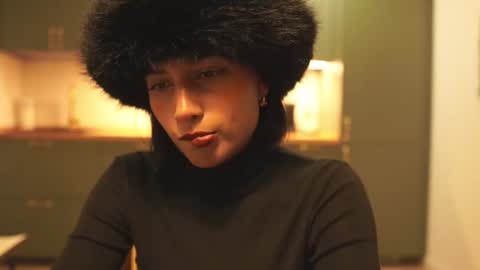 Snapshot of julietawinona chatting on December 14, 2025, 5:40 pm julietawinona online show from December 14, 2025, 5:40 pm