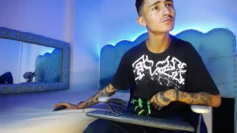 Snapshot of jullian_ricci chatting on February 6, 2026, 1:36 pm jullian online show from February 6, 2026, 1:36 pm