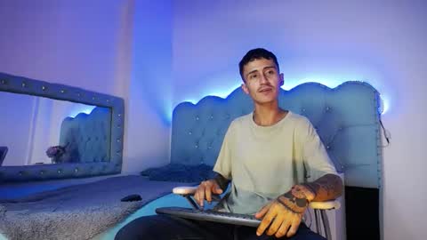 Snapshot of jullian_ricci chatting on February 10, 2026, 11:36 am jullian online show from February 10, 2026, 11:36 am