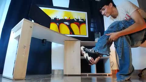 Snapshot of jullian_ricci chatting on February 14, 2026, 7:54 pm jullian online show from February 14, 2026, 7:54 pm