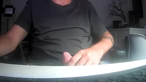 Snapshot of julpo77 chatting on February 13, 2026, 4:52 am julpo77 online show from February 13, 2026, 4:52 am