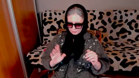 Nika and Mark online show from February 11, 2025, 3:29 pm