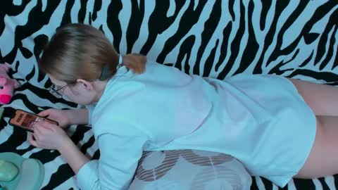 Nika and Mark online show from March 6, 2025, 3:35 am