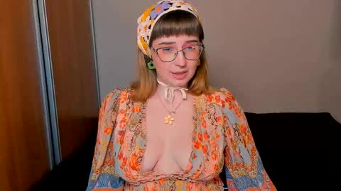 Nika and Mark online show from September 30, 2025, 11:21 pm