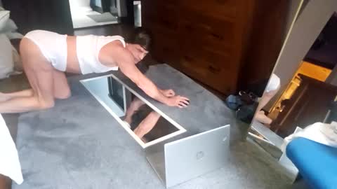 Snapshot of justaskforbiga chatting on November 24, 2025, 7:24 pm Tohiptwoquit online show from November 24, 2025, 7:24 pm