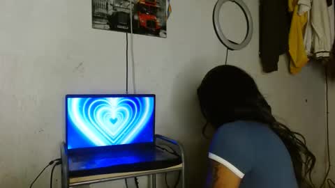 Valentina Montiel online show from November 18, 2025, 8:30 am