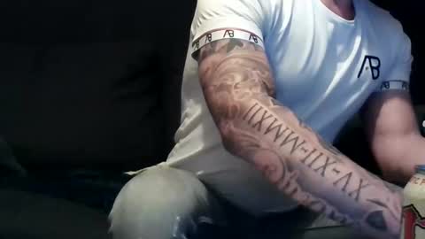 justmehere077 online show from February 7, 2025, 10:41 pm