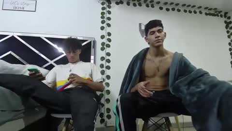 Snapshot of kai_lord_ chatting on December 5, 2025, 12:30 am Kai online show from December 5, 2025, 12:30 am