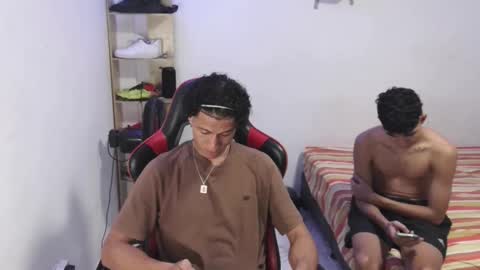 Snapshot of kai_lord_ chatting on December 17, 2025, 4:40 am Kai online show from December 17, 2025, 4:40 am