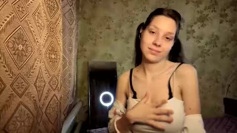 Snapshot of kamisalling chatting on February 2, 2026, 1:26 am Mari Simmons online show from February 2, 2026, 1:26 am