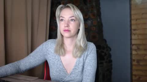 Snapshot of karina_fun chatting on February 25, 2026, 4:00 am karina online show from February 25, 2026, 4:00 am