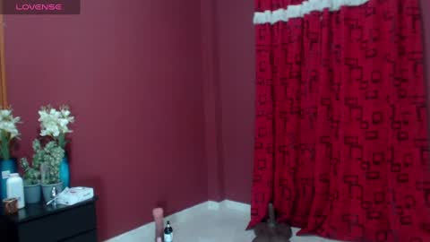 KarinaSimonz online show from January 8, 2025, 7:34 pm