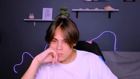 Karl online show from September 21, 2025, 8:27 am