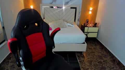 Karol and Luna online show from February 19, 2026, 7:32 pm