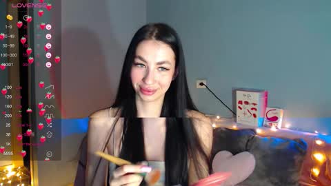 Kira online show from November 24, 2025, 1:38 am