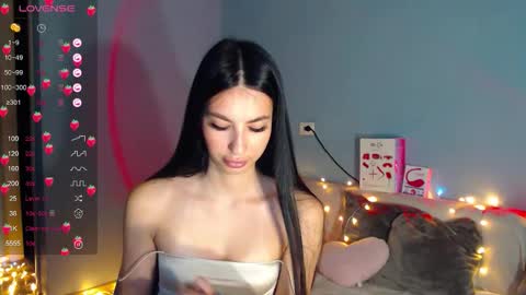 Kira online show from February 12, 2026, 2:17 am