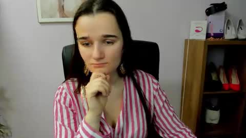 Kate  online show from February 21, 2026, 7:53 am