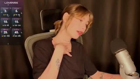 Snapshot of kateslil chatting on February 16, 2026, 7:04 am Kate online show from February 16, 2026, 7:04 am