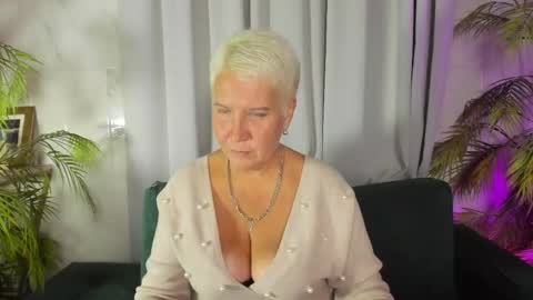 Kathy online show from September 29, 2025, 7:02 am