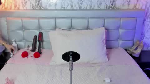 Katty  online show from February 9, 2026, 2:54 pm