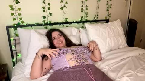 Snapshot of katxxgolding chatting on January 16, 2026, 10:36 pm Princesse Kat online show from January 16, 2026, 10:36 pm