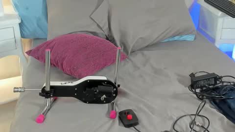 kaylachannell online show from February 4, 2026, 3:34 am