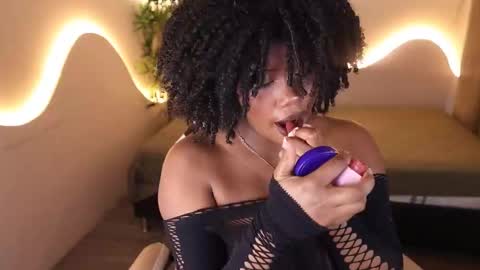 Kehlannis online show from October 16, 2025, 8:32 pm