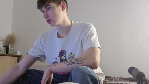 Mark online show from December 16, 2025, 4:12 pm