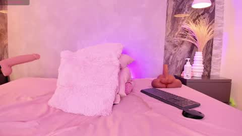 Snapshot of kendall97 chatting on February 14, 2025, 5:46 pm Natty online show from February 14, 2025, 5:46 pm