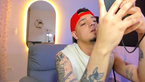 Snapshot of kendel_dimitri chatting on February 4, 2026, 3:34 am kendel_dimitri online show from February 4, 2026, 3:34 am