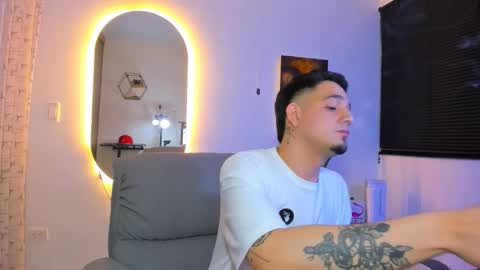 Snapshot of kendel_dimitri chatting on March 2, 2026, 8:54 am kendel_dimitri online show from March 2, 2026, 8:54 am