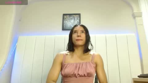kendra_lux1 online show from January 19, 2026, 1:04 pm