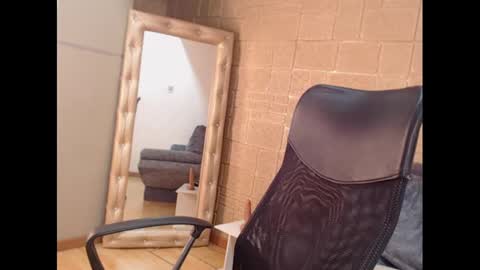 Snapshot of kenn_boy_ chatting on January 25, 2025, 2:47 pm kenn_boy_ online show from January 25, 2025, 2:47 pm