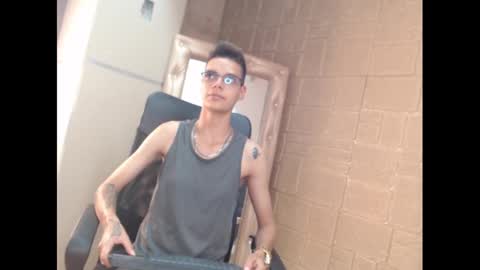 Snapshot of kenn_boy_ chatting on January 27, 2025, 9:11 pm kenn_boy_ online show from January 27, 2025, 9:11 pm