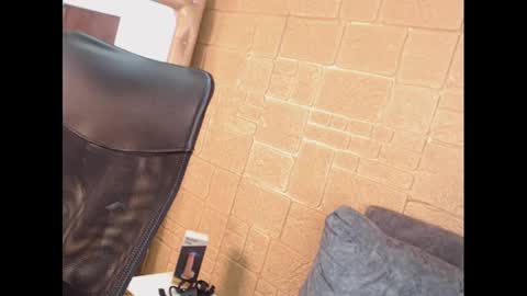 Snapshot of kenn_boy_ chatting on January 28, 2025, 8:36 pm kenn_boy_ online show from January 28, 2025, 8:36 pm