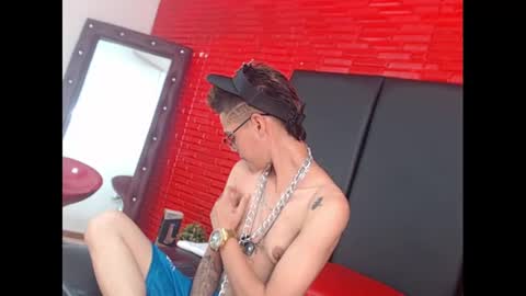 Snapshot of kenn_boy_ chatting on February 4, 2025, 7:00 pm kenn_boy_ online show from February 4, 2025, 7:00 pm