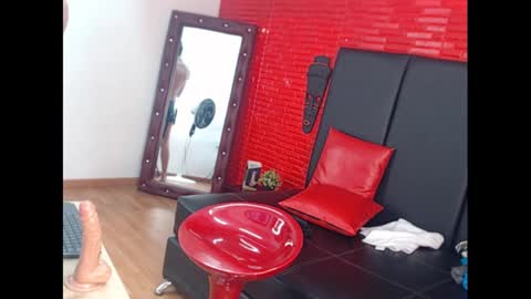 Snapshot of kenn_boy_ chatting on February 4, 2025, 10:02 pm kenn_boy_ online show from February 4, 2025, 10:02 pm