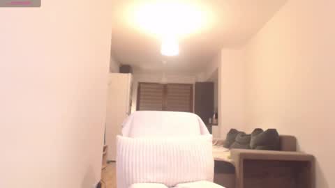 Snapshot of khloe_star chatting on February 23, 2025, 6:12 pm Khloe online show from February 23, 2025, 6:12 pm