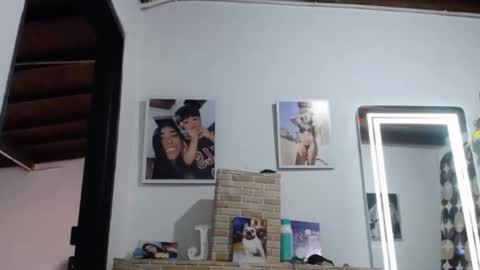 Snapshot of kiim_juicy_ chatting on February 25, 2025, 9:35 pm kiim_juicy_ online show from February 25, 2025, 9:35 pm