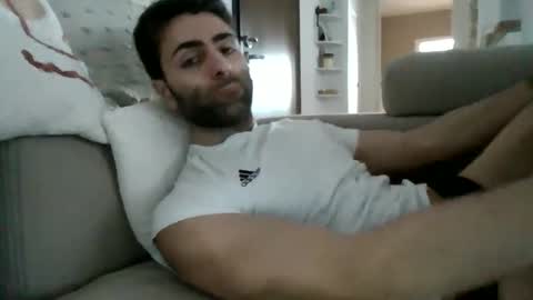 Snapshot of kikkus01 chatting on February 18, 2026, 11:28 am kikkus01 online show from February 18, 2026, 11:28 am