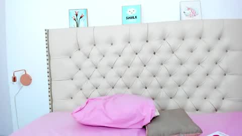 Snapshot of kim_eli chatting on January 13, 2025, 7:42 pm kim_eli online show from January 13, 2025, 7:42 pm