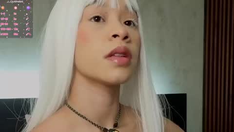 kimhilton online show from February 25, 2026, 4:11 am