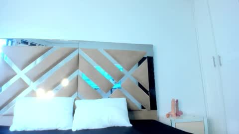 kimm_santos online show from February 12, 2026, 8:26 pm