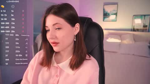 Snapshot of kimmie_shine chatting on February 10, 2026, 8:18 am Your Kimmie follow me online show from February 10, 2026, 8:18 am