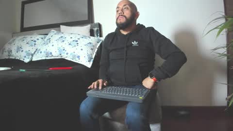 Snapshot of king_bear_25 chatting on February 27, 2026, 3:06 am king_bear_25 online show from February 27, 2026, 3:06 am