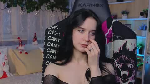 Kira    online show from February 25, 2025, 7:14 pm