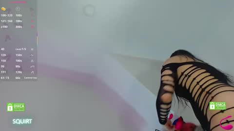 kiravixenn online show from February 1, 2026, 7:34 pm