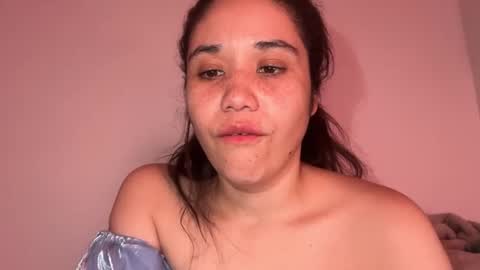 Snapshot of kissandcurrency chatting on January 19, 2026, 5:33 am Kiss Currency online show from January 19, 2026, 5:33 am