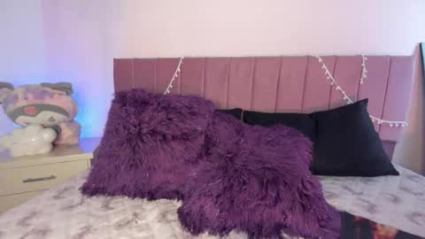 kitty_kryss online show from January 16, 2026, 5:17 pm