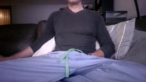 Snapshot of knight3975 chatting on December 19, 2025, 2:18 am Knight3975 online show from December 19, 2025, 2:18 am